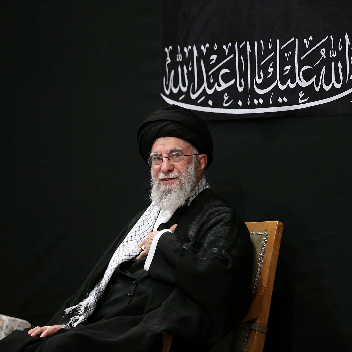 Ausencia Prolongada del Líder Supremo de Irán: Especulaciones y Realidades